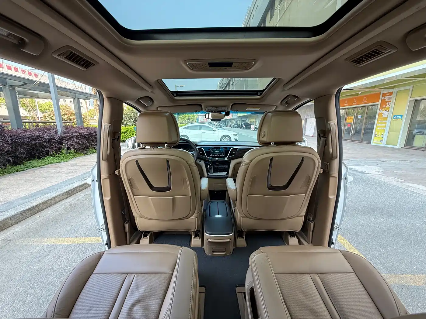 Buick GL8 2017 ES 28T Luxury China V фото 16