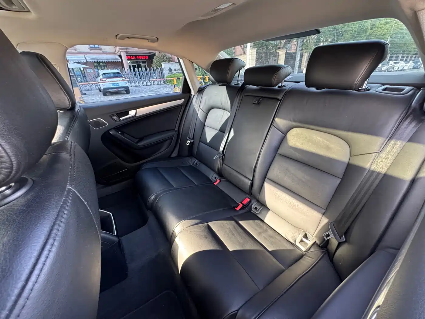 Audi A4L 2013 35 TFSI Automatic Standard фото 15