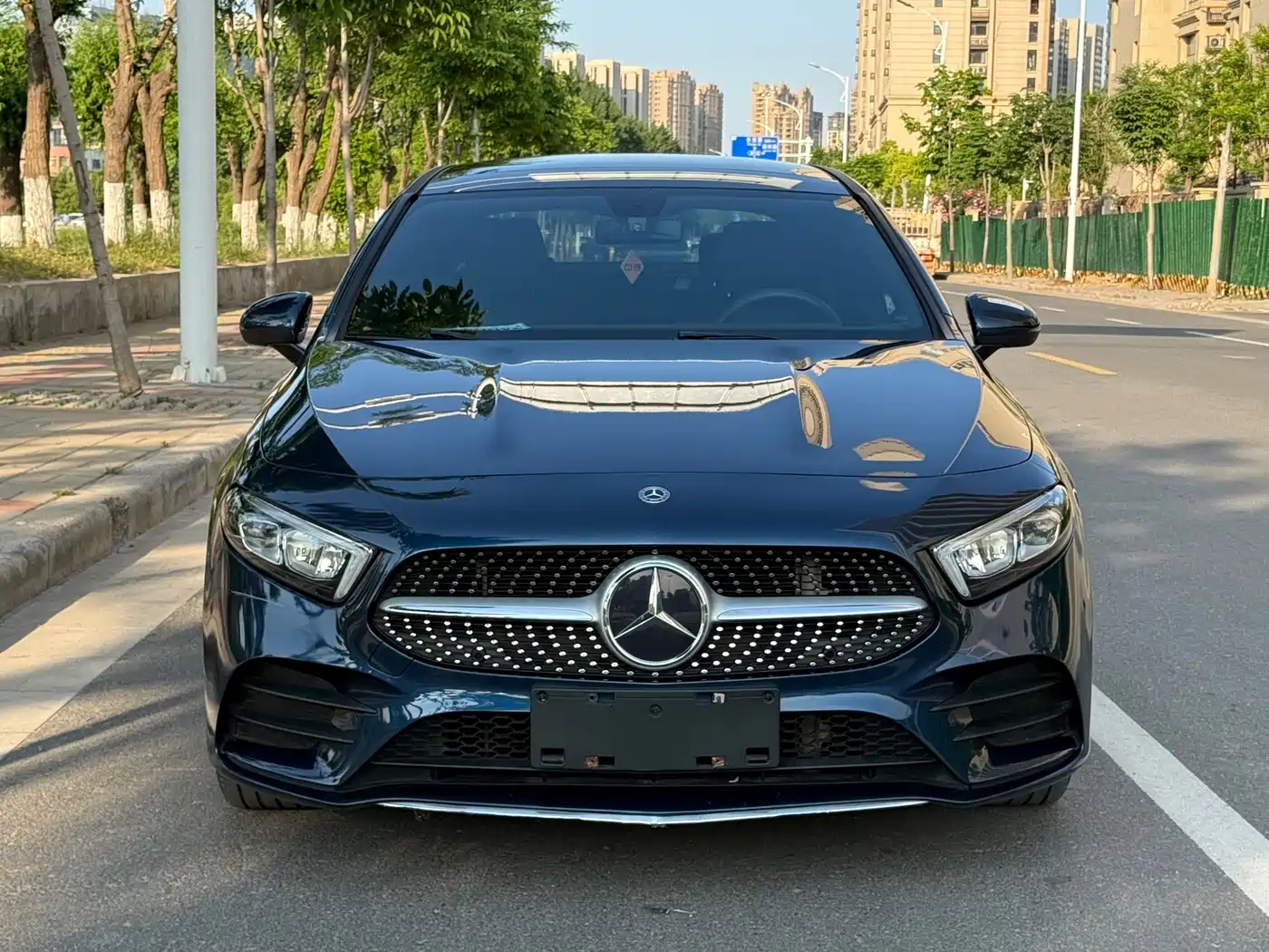 Mercedes-Benz A-Class 2019 A 200 L Sport Sedan фото 2