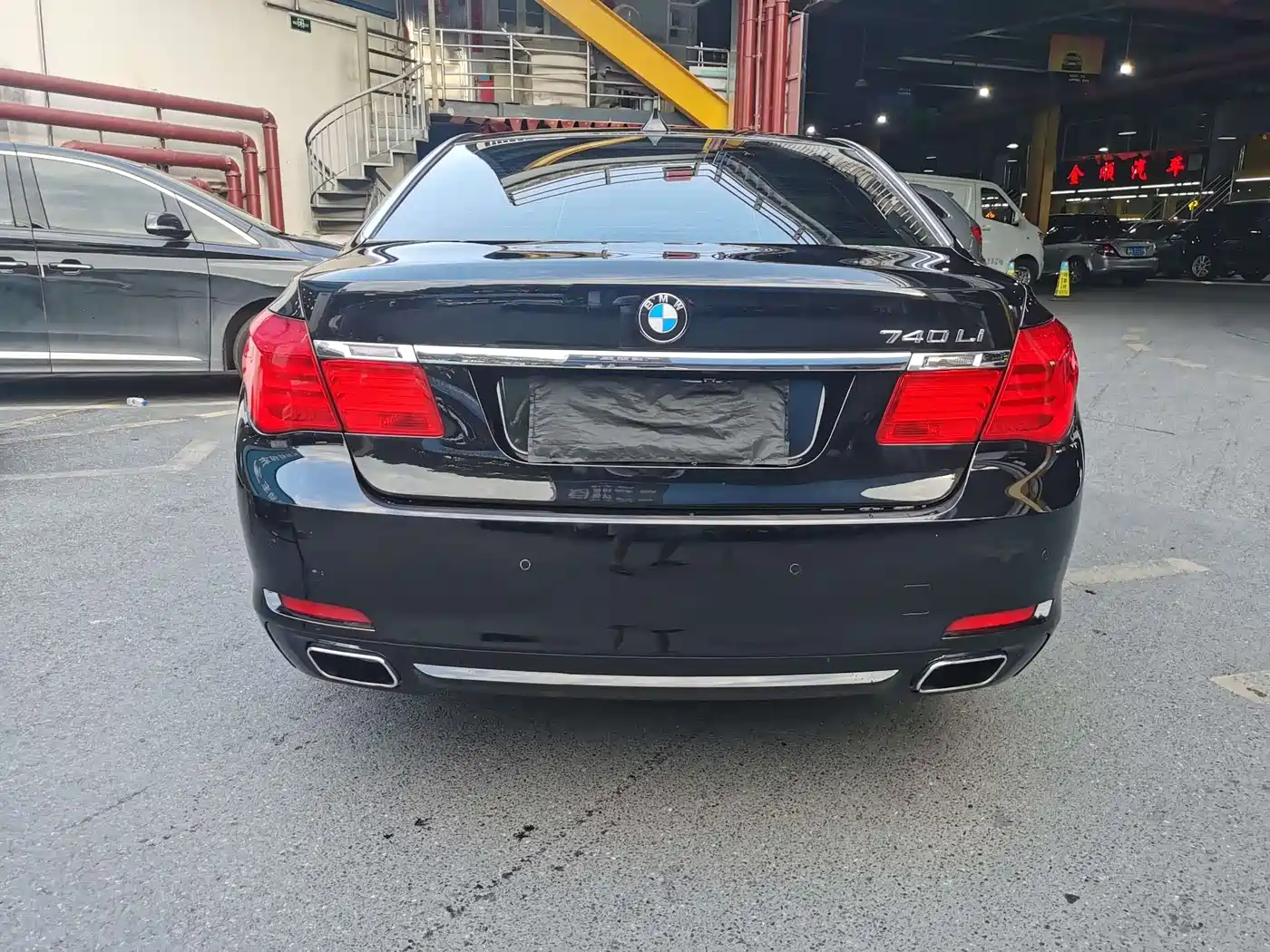 BMW 7 Series 2011 740Li Steinway Limited Edition фото 3