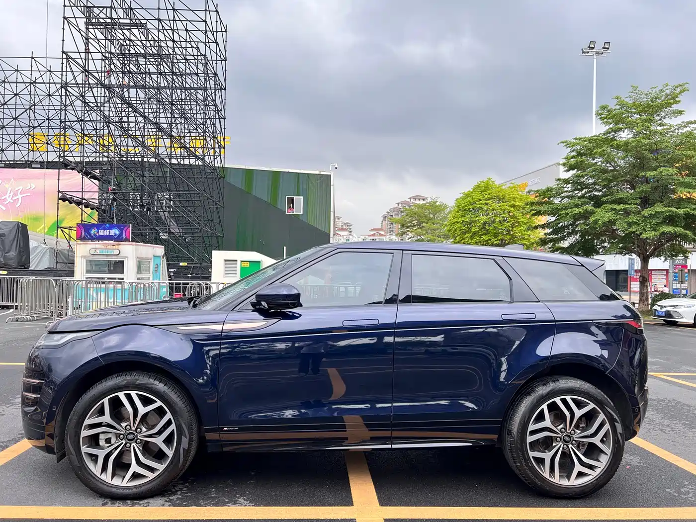 Land Rover Range Rover Evoque 2020 249PS R-DYNAMIC S Sport Edition фото 2