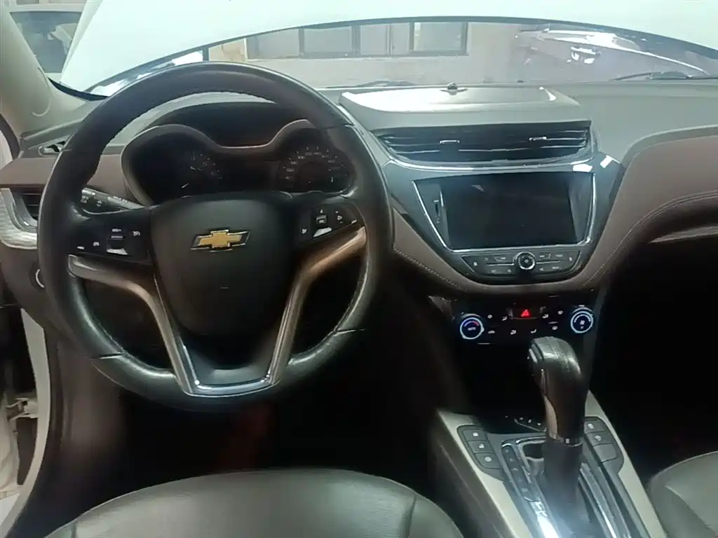 Chevrolet Malibu 2018 530T Automatic Luxury Edition фото 10