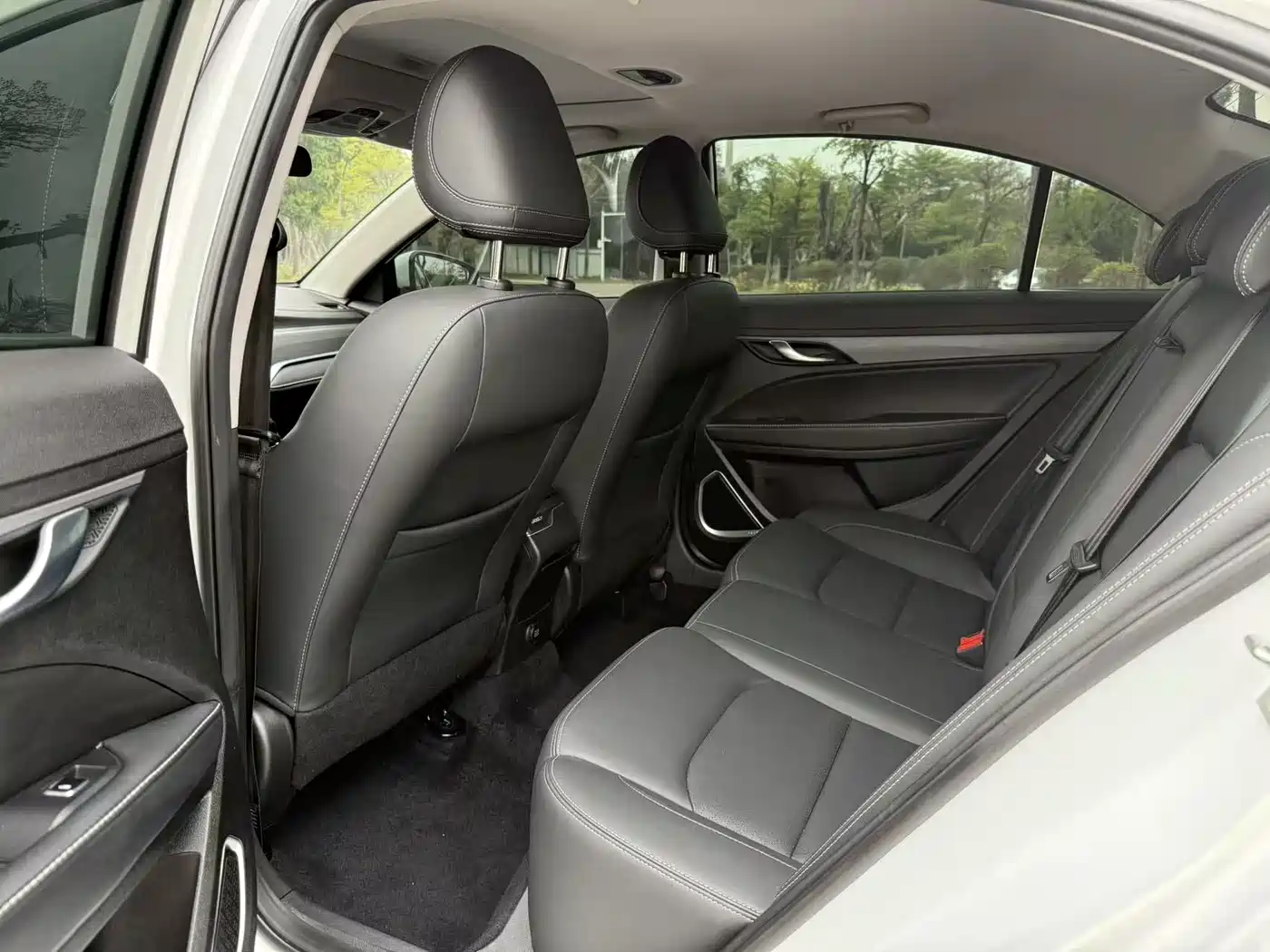 GEELY AUTOMOBILE EMGRAND