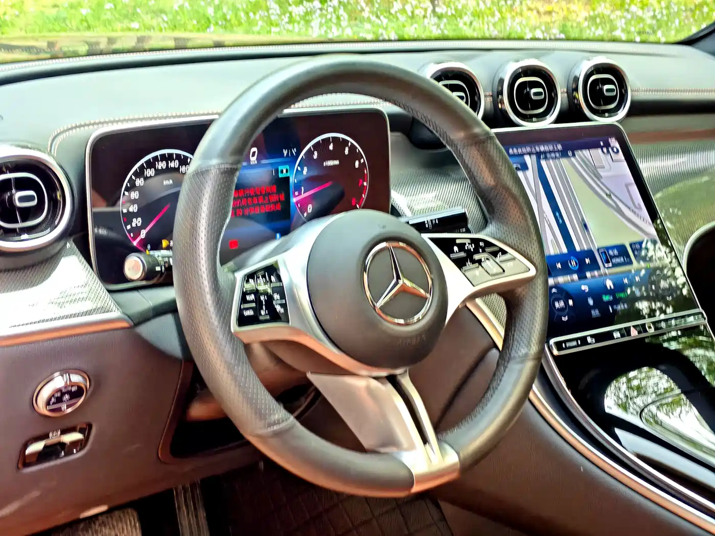 Mercedes-Benz GLC 2023 Facelift GLC 260 L 4MATIC Sport 7-Seater фото 10