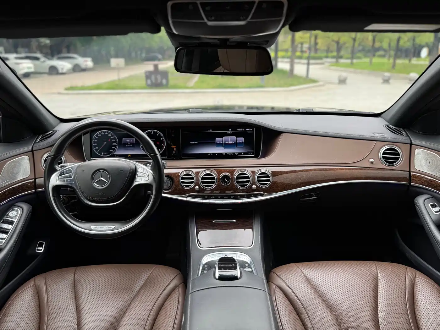 Mercedes-Benz S-Class 2017 S 320 L Business Upgrade Edition фото 12