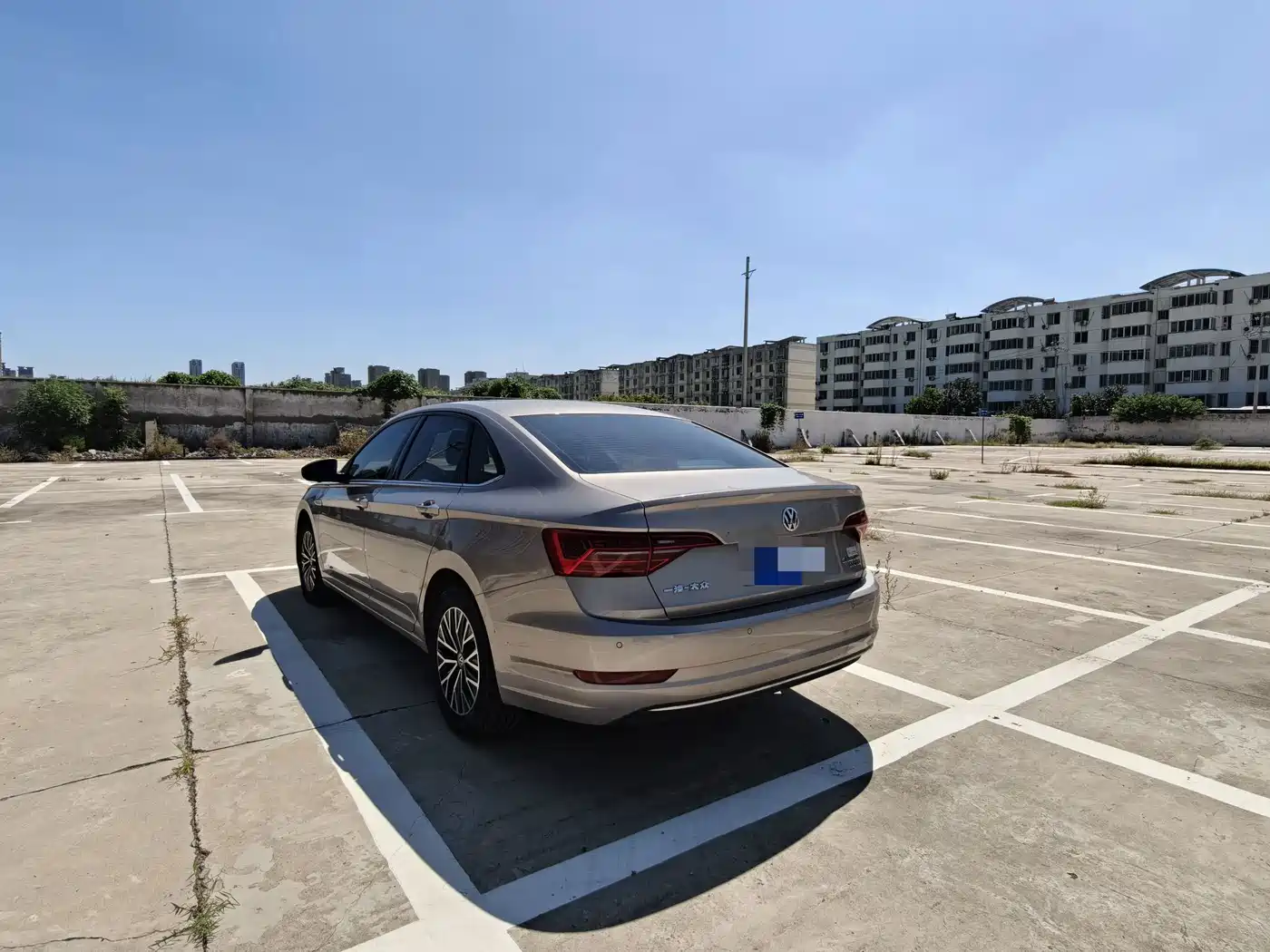 Photo 8 - Volkswagen Sagitar
