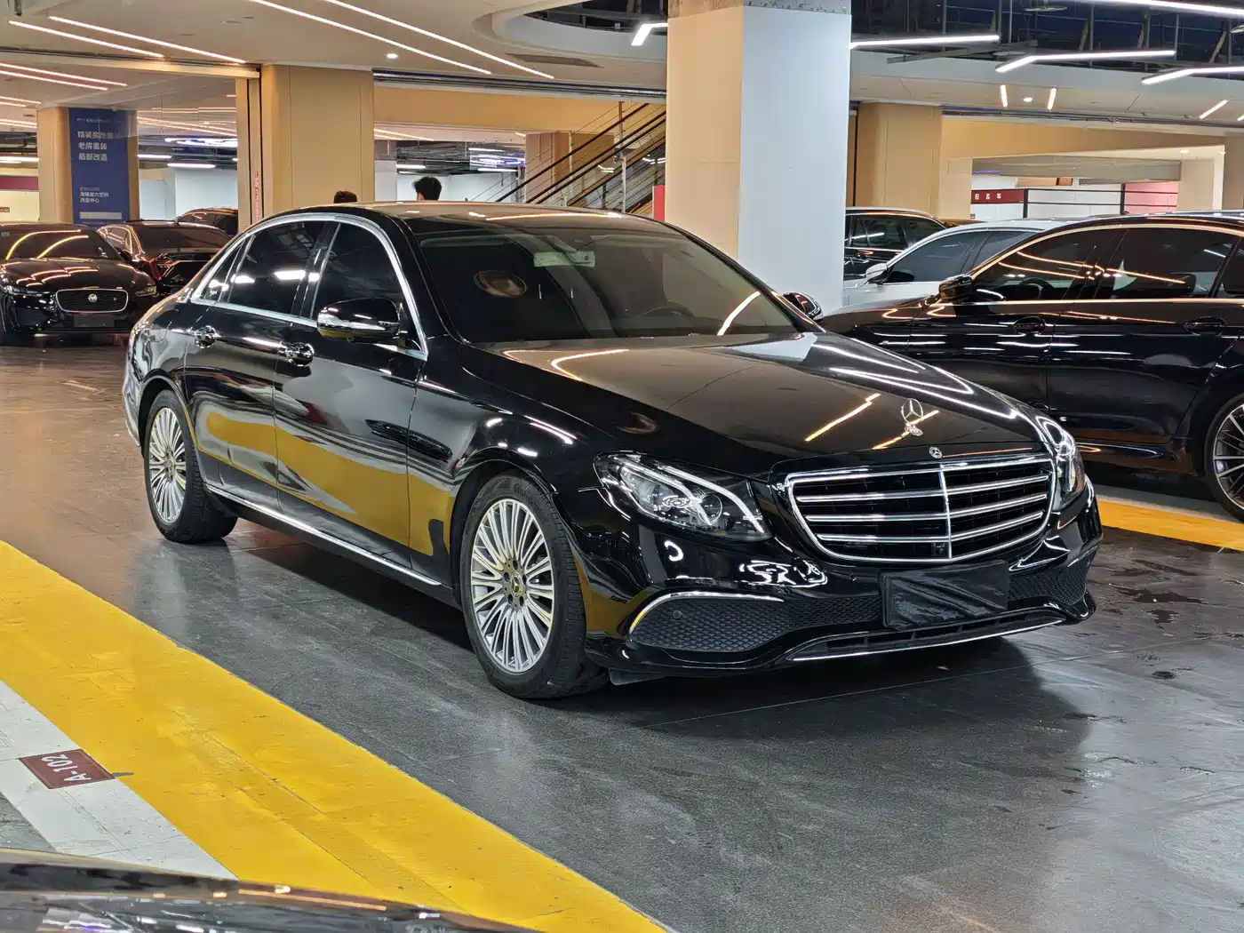 Mercedes-Benz E-Class 2020 E 300 L Luxury Model фото 3