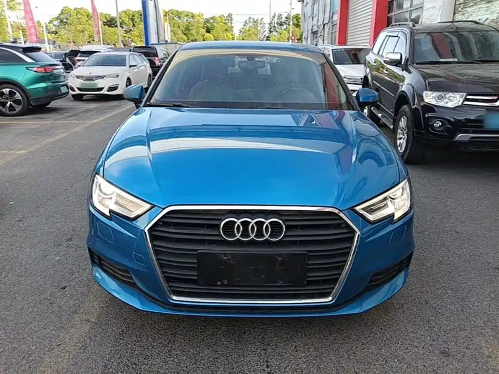 Audi A3 2018 30th Anniversary Sportback 35 TFSI Progressive фото 3