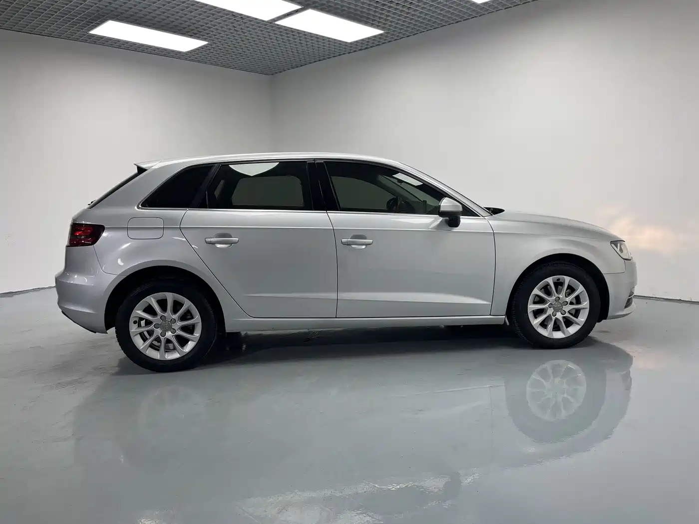 Audi A3 2014 Sportback 35 TFSI Automatic Progressive фото 6