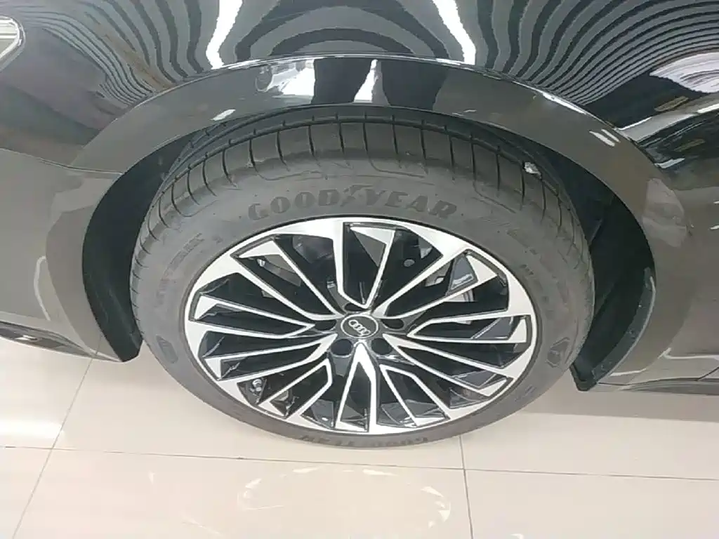 Audi A7L 2026 2025 Model Year 45 TFSI Luxury