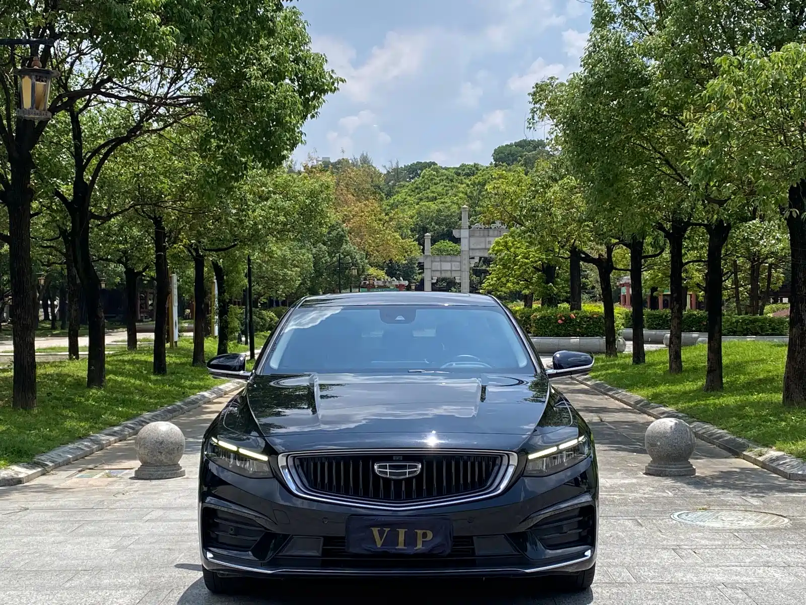 Фото 2 - Geely Preface