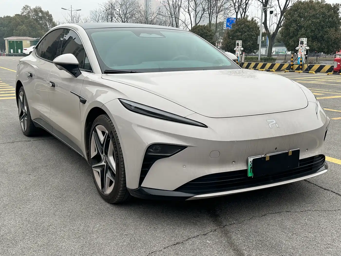 RISING AUTO FEIFAN F7