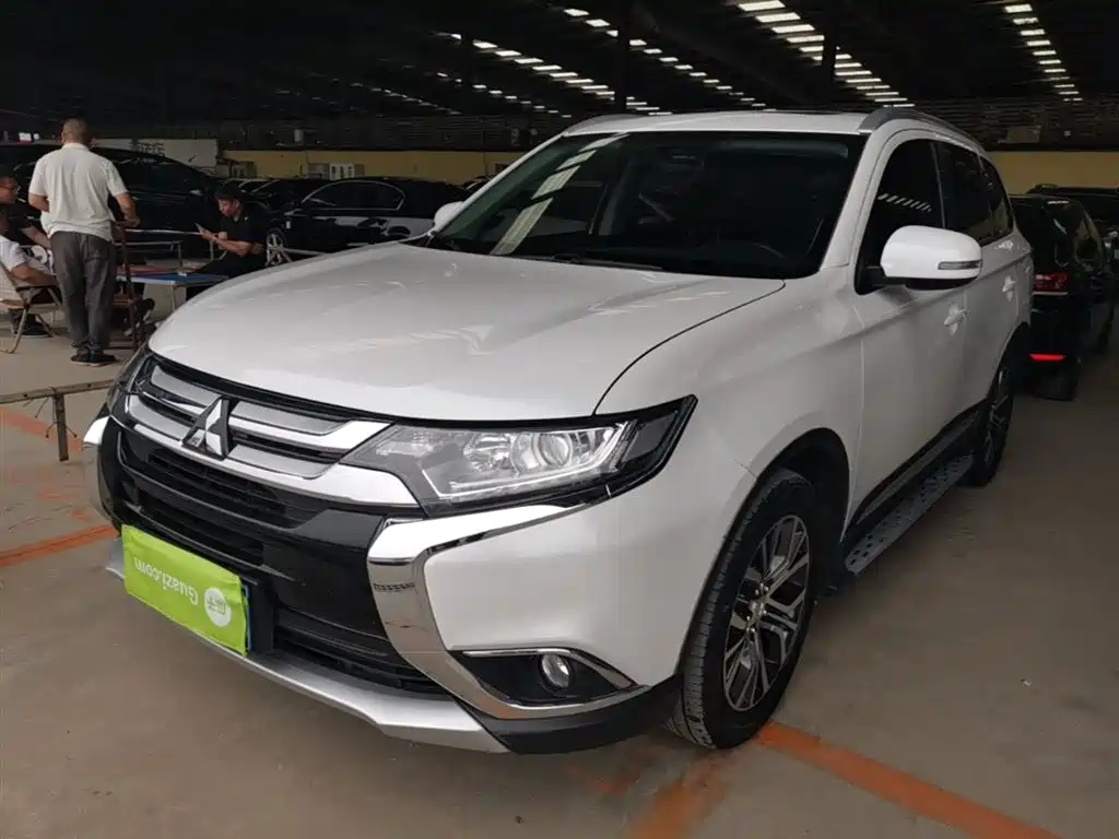 Mitsubishi Outlander 2018 2.0L 2WD Glory Edition 5-seater