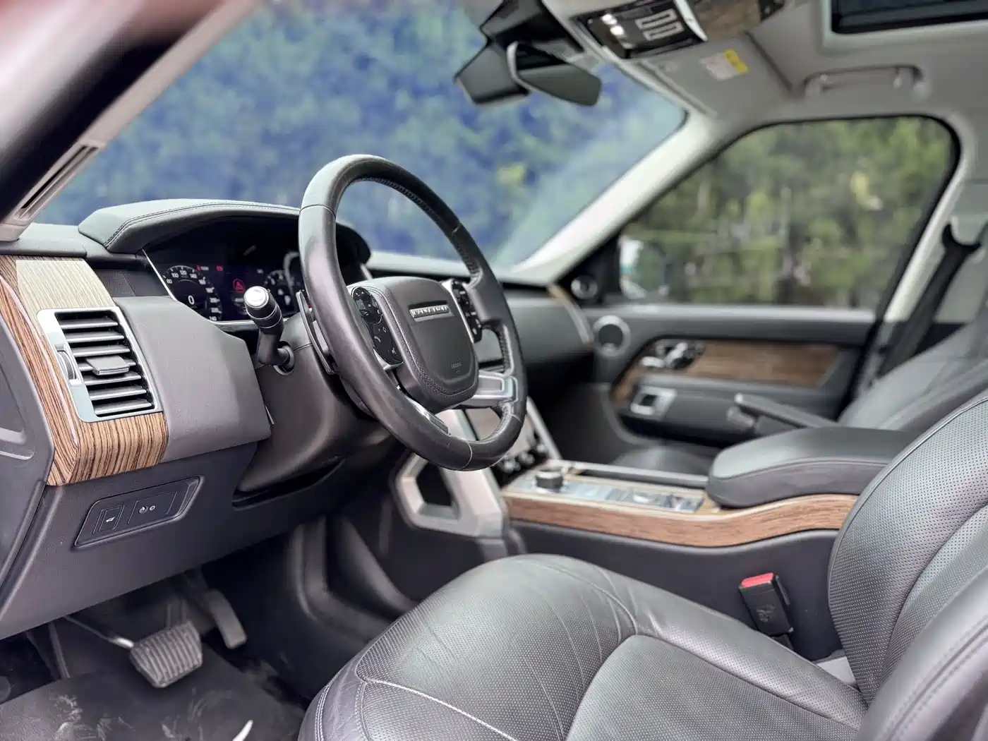 Land Rover Range Rover 2019 3.0 SCV6 Heritage Edition фото 7