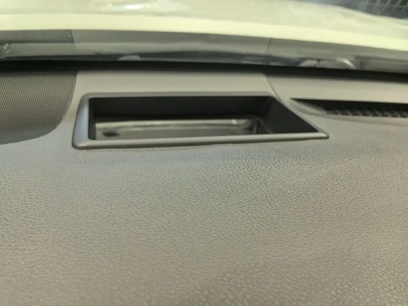 Toyota Camry 2021 2.0G Luxury Edition фото 4