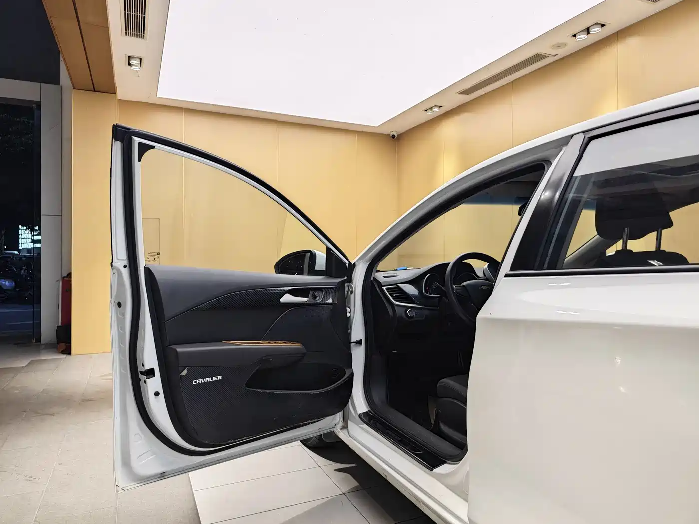 CHEVROLET KOVOZ