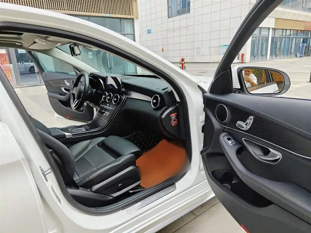 Mercedes-Benz C-Class 2019 C 180 L Fashion Edition фото 19