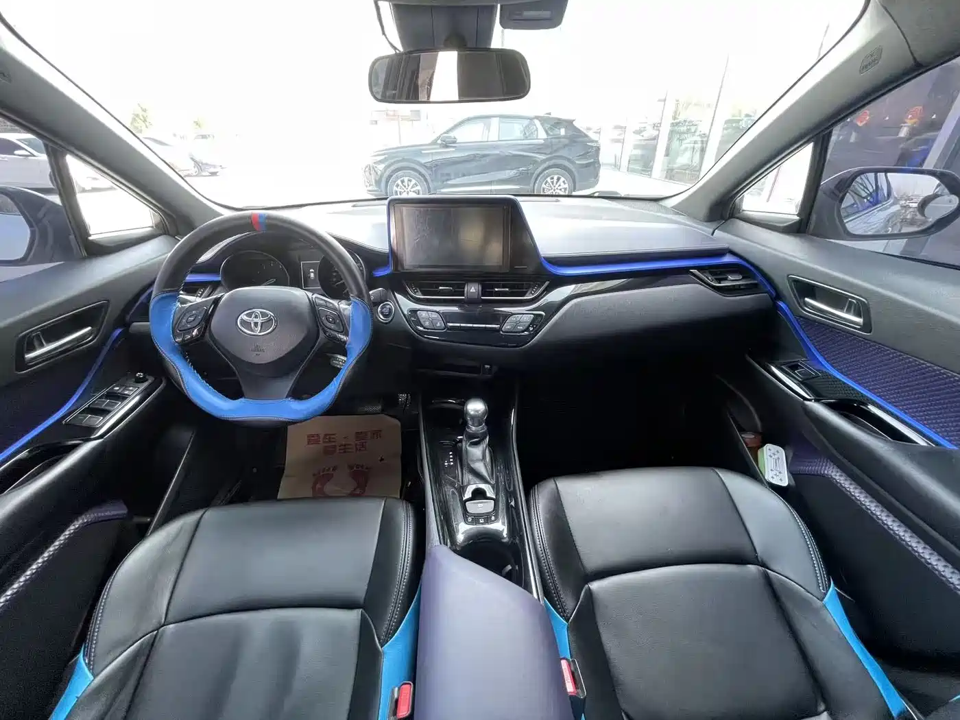 Toyota C-HR 2018 2.0L Cool Cross Luxury Edition China V фото 7