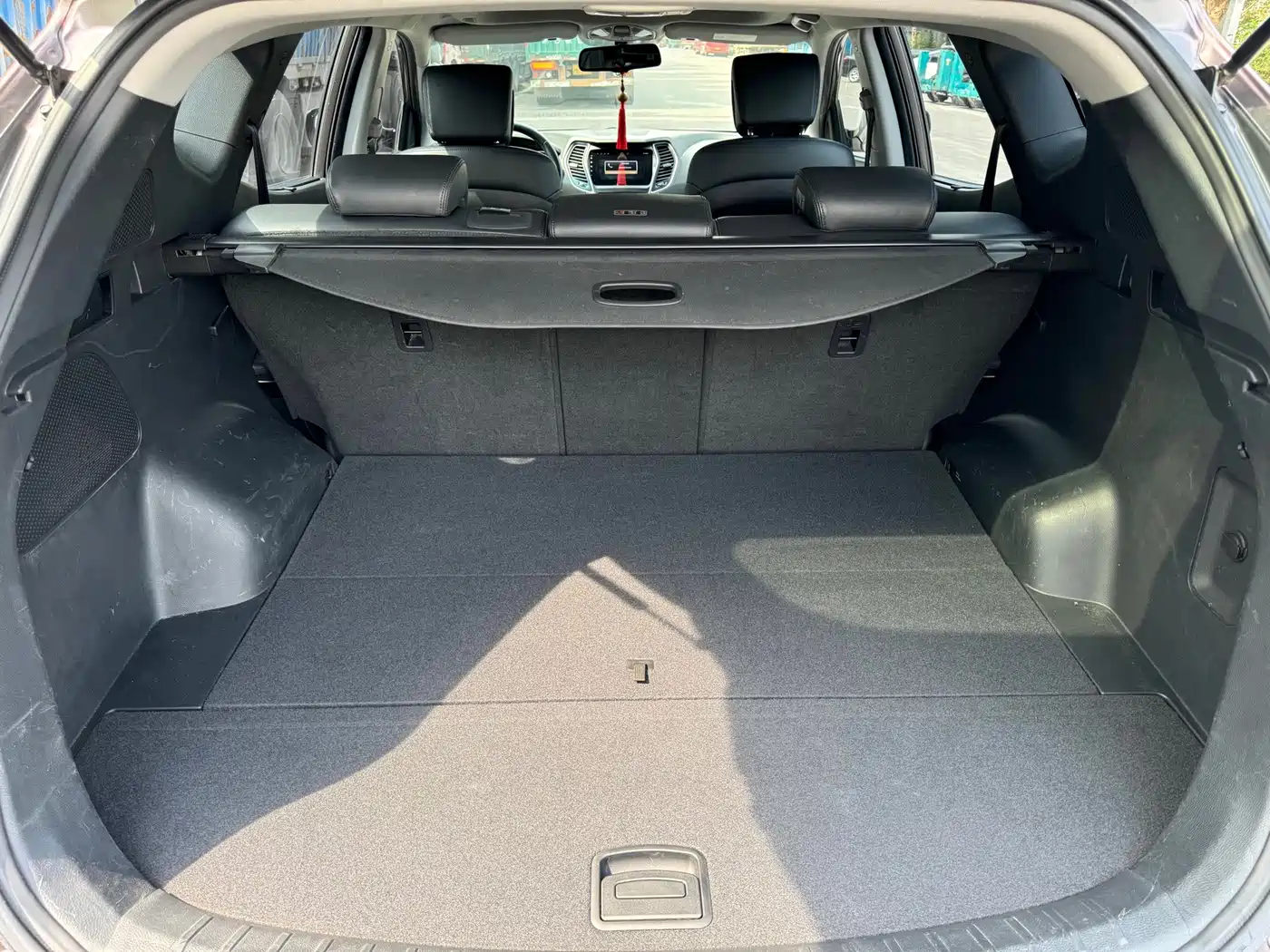 Photo 20 - Hyundai Santa Fe
