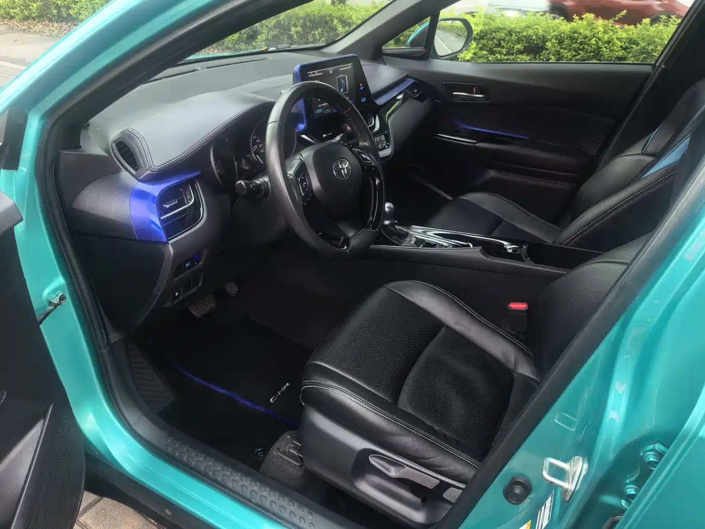 Toyota C-HR 2018 Model 2.0L Luxury Sunroof Version China V фото 5