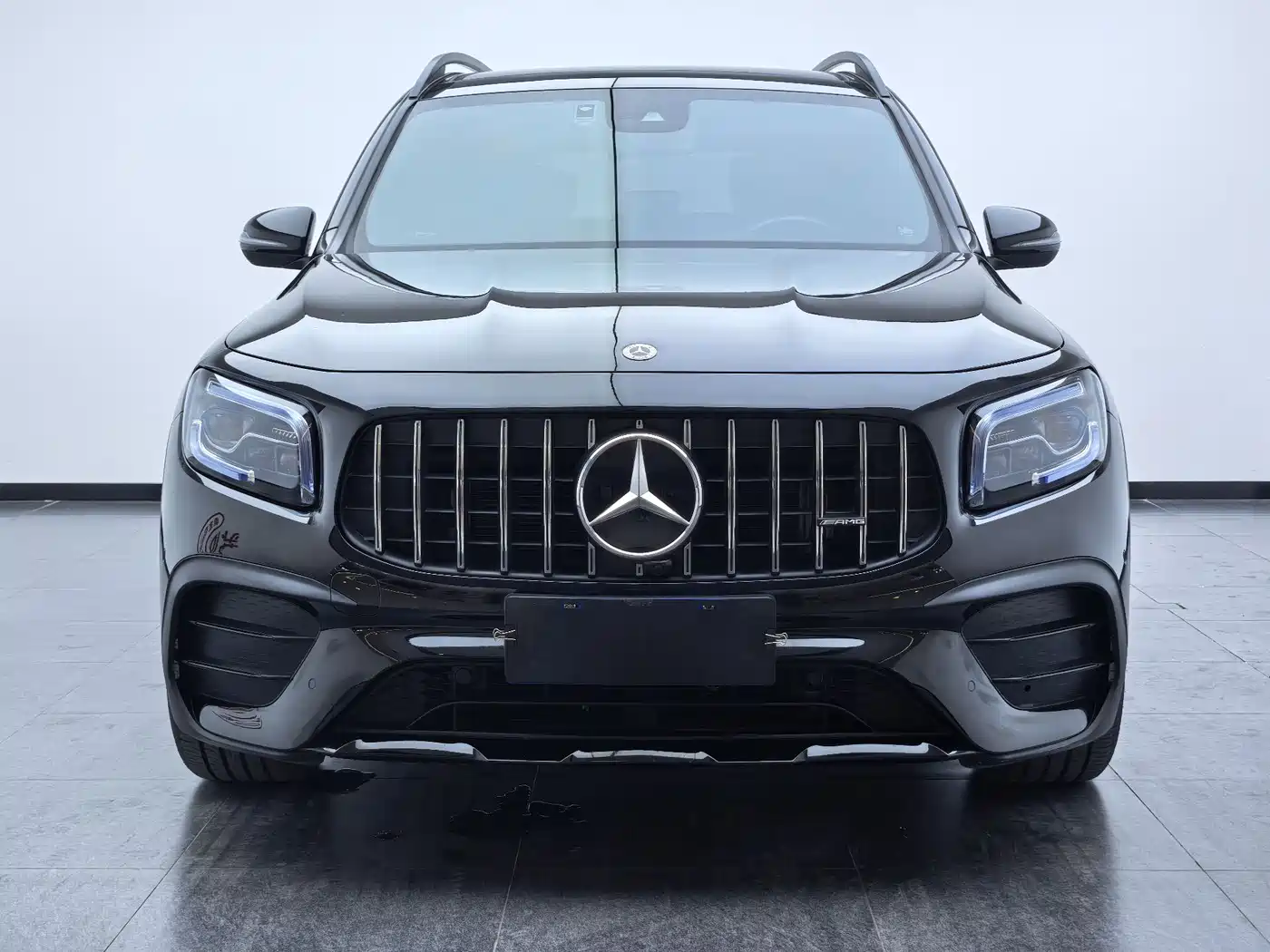 Mercedes-Benz GLB AMG 2023 Model AMG GLB 35 4MATIC фото 2
