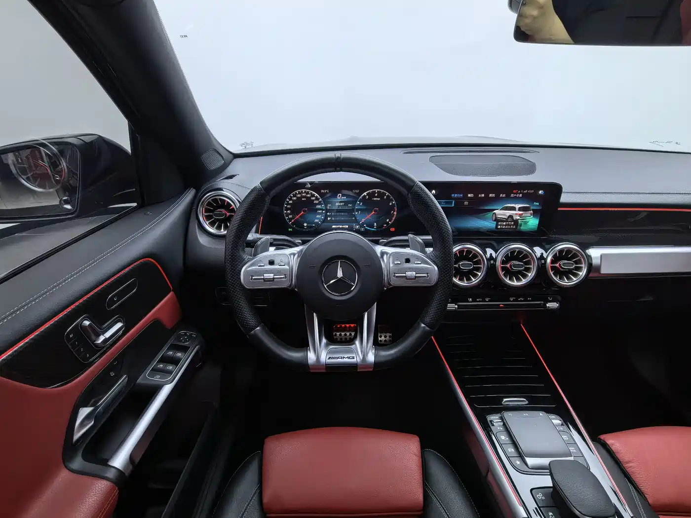 Mercedes-Benz GLB AMG 2023 Model AMG GLB 35 4MATIC фото 11