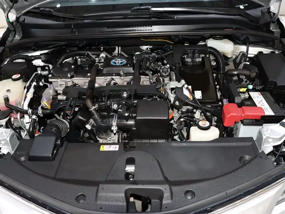 Toyota Corolla 2021 Hybrid 1.8L E-CVT Pioneer Edition фото 18