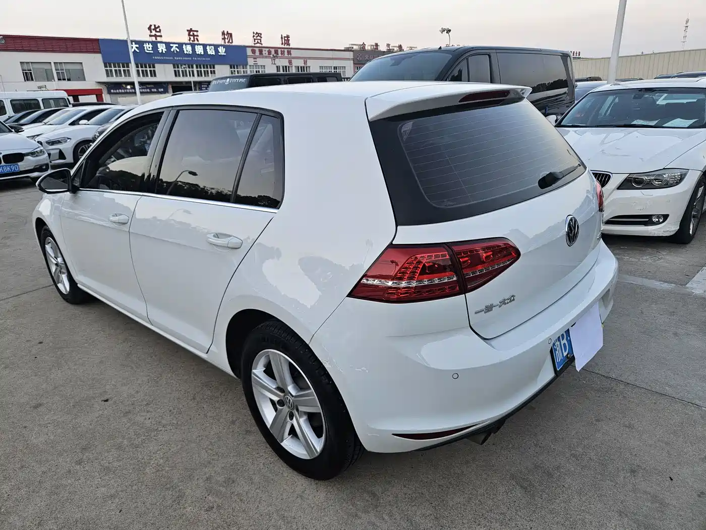 Volkswagen Golf 2016 230TSI Automatic Comfort фото 12