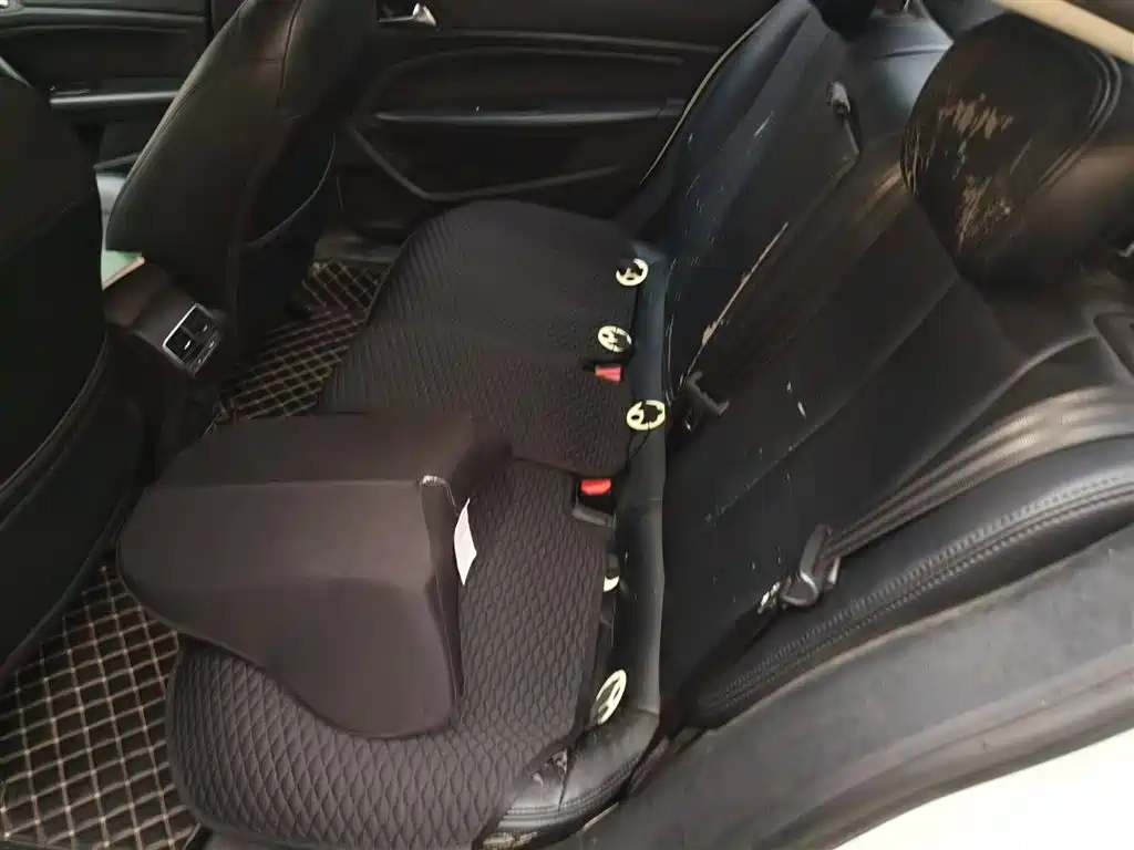 Peugeot 408 2014 1.8L Automatic Luxury Edition фото 15