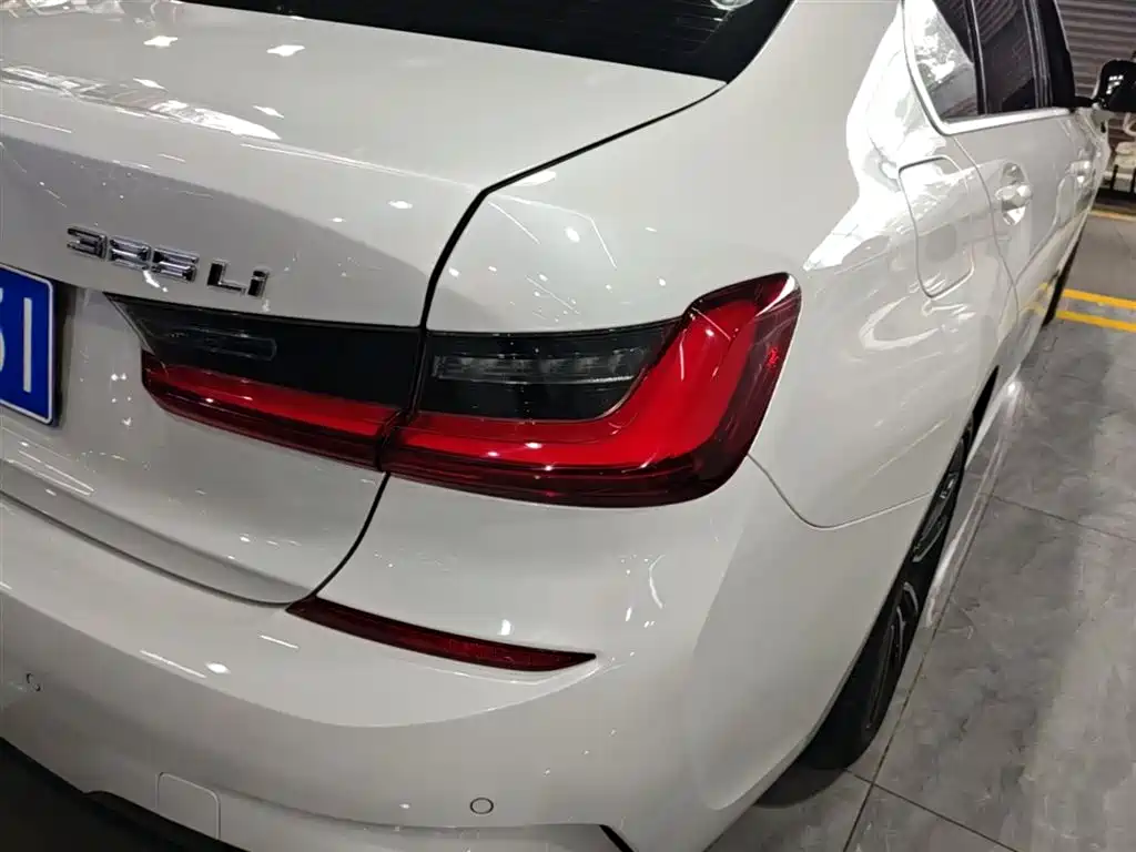 BMW 3 Series 2022 325Li M Sport Package фото 8
