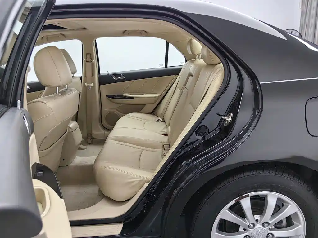 BYD G6 2013 2013 1.5TID Automatic Prestige