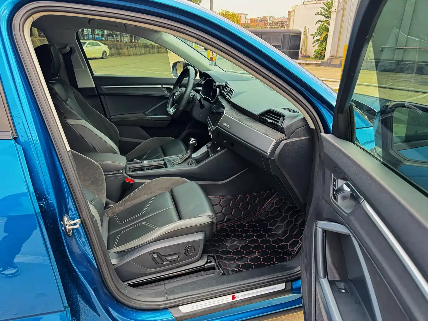 Audi Q3 Sportback 2023 40 TFSI Fashion фото 15