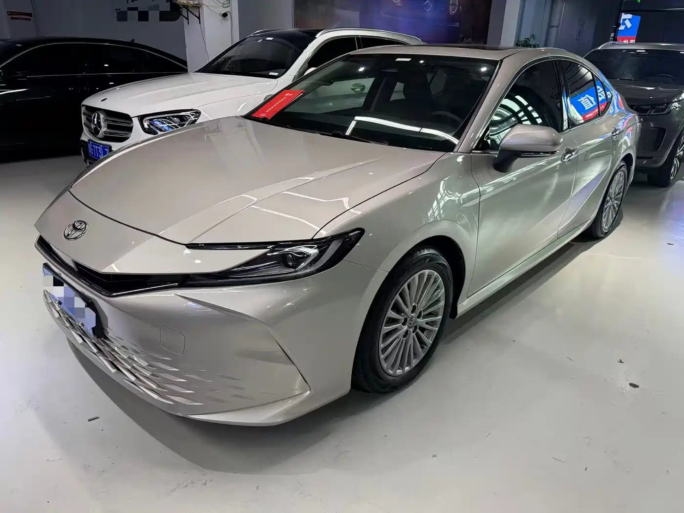 TOYOTA CAMRY 2025
