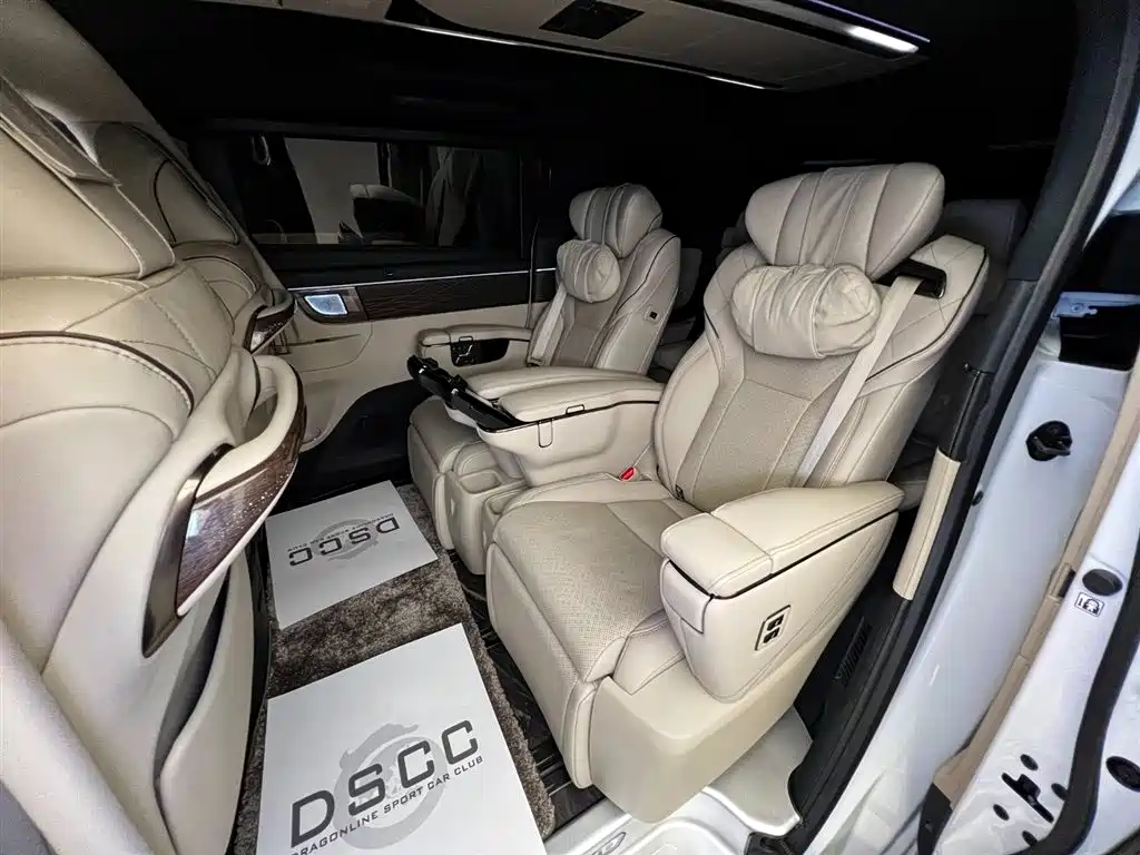 Toyota Alphard 2024 Hybrid 2.5L Ultimate Enjoyment Edition фото 10