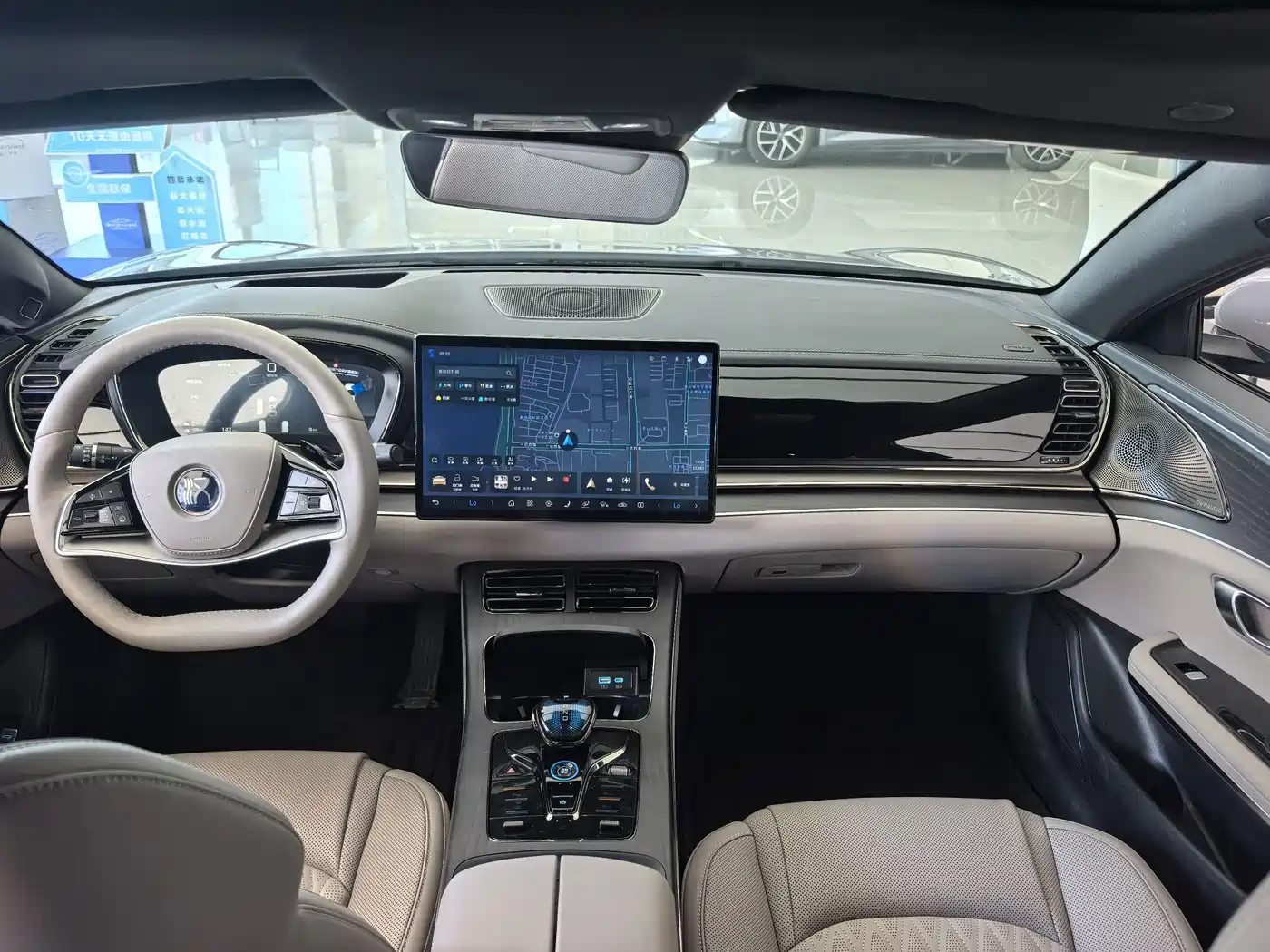 BYD Han 2025 2025 DM-i Smart Driving Edition 125KM LiDAR Flagship