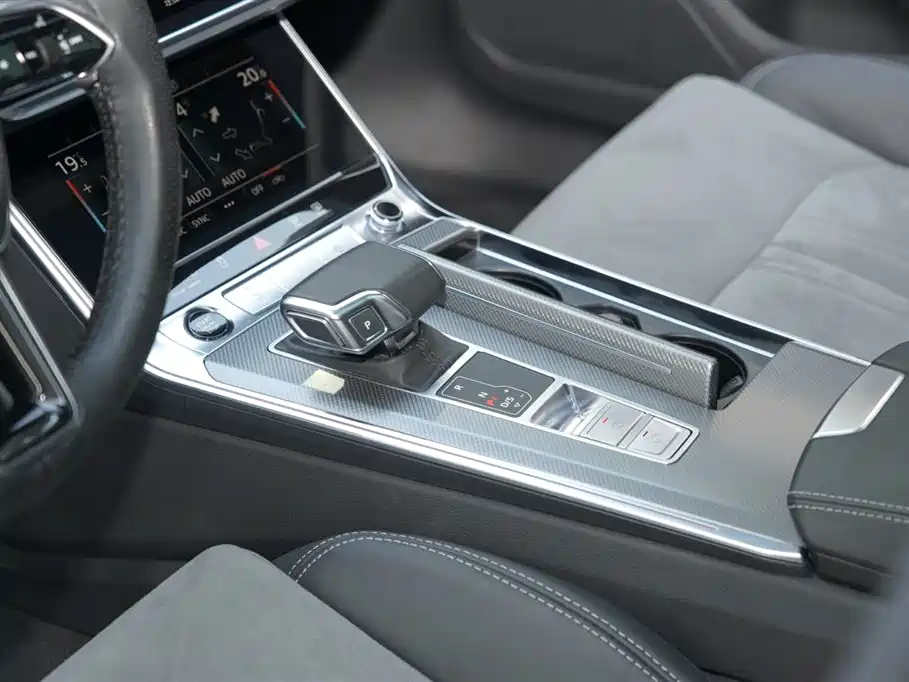 Audi A6L 2024 45 TFSI Premium Dynamic фото 11