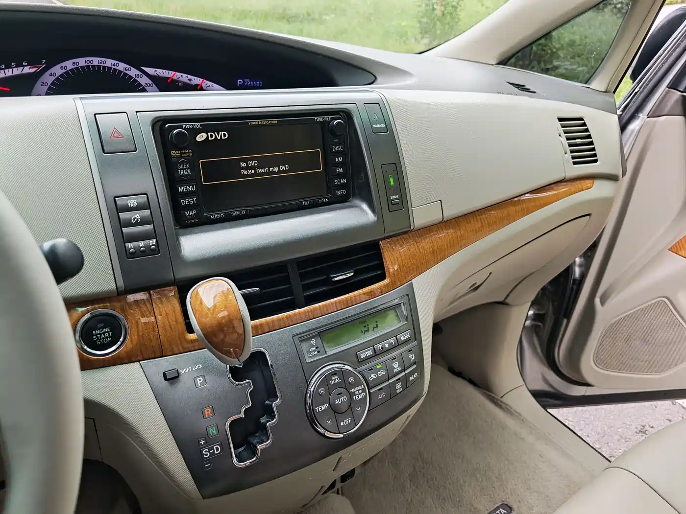 Toyota Previa 2012 3.5L 7-Seater Luxury Model фото 10