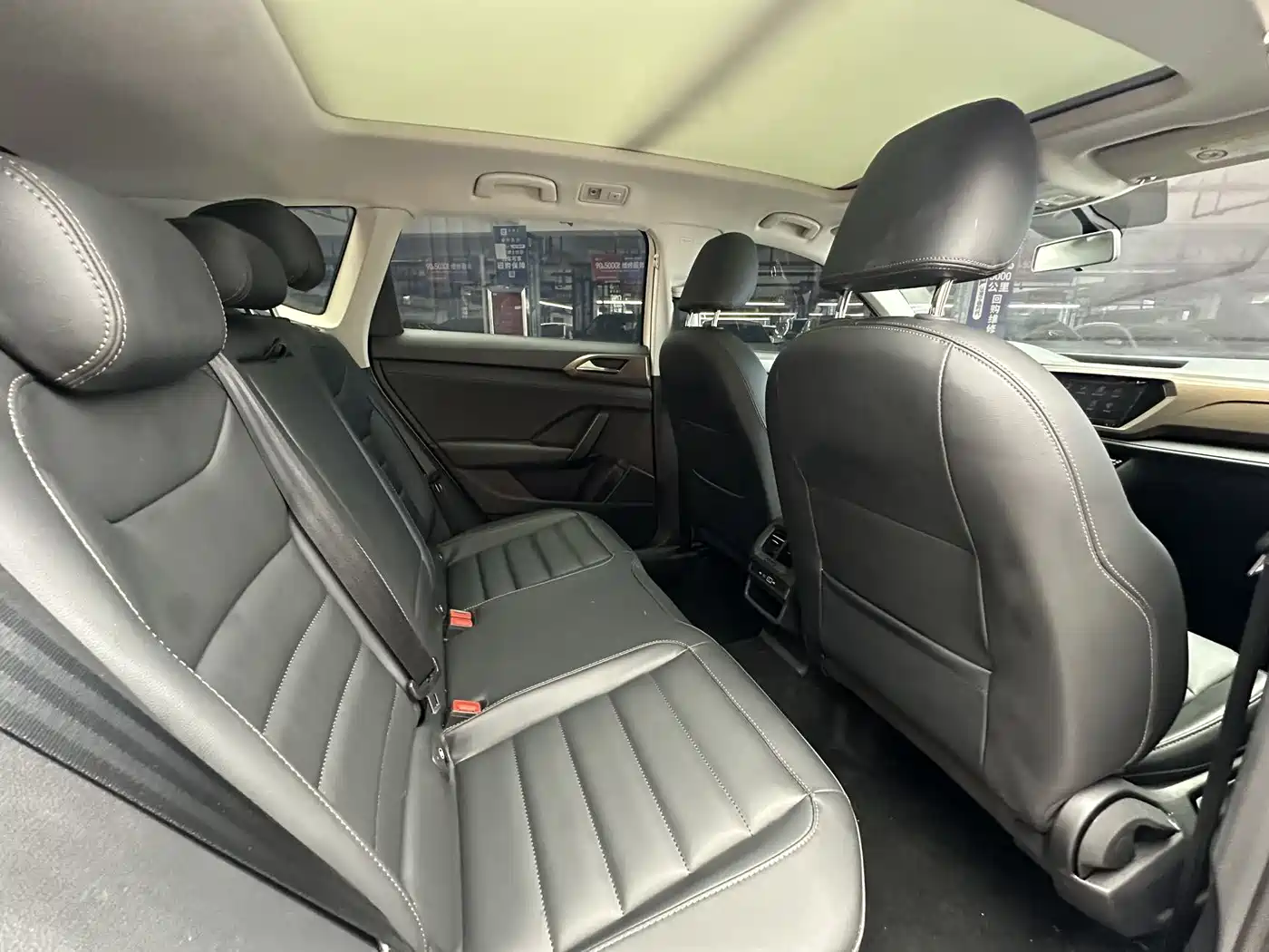 Volkswagen Tharu 2021 280TSI 2WD Luxury Plus фото 17