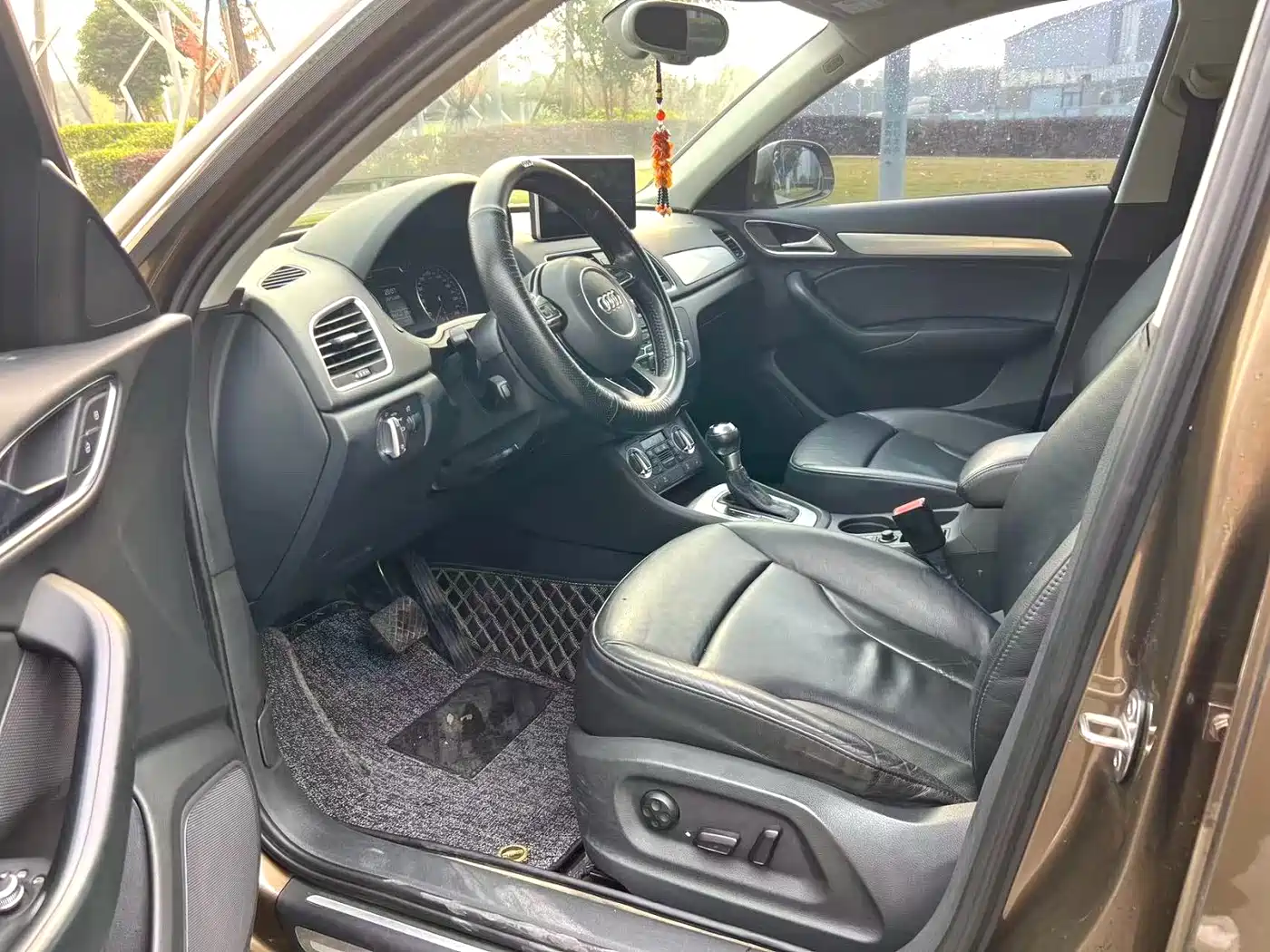 Audi Q3 2013 35 TFSI Comfort фото 7