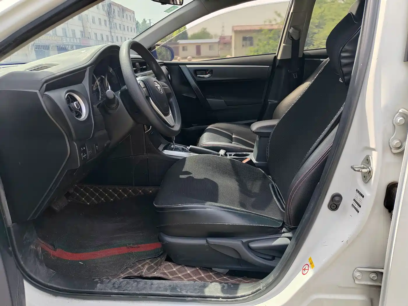 Toyota Corolla 2017 Facelift 1.2T S-CVT GL фото 7