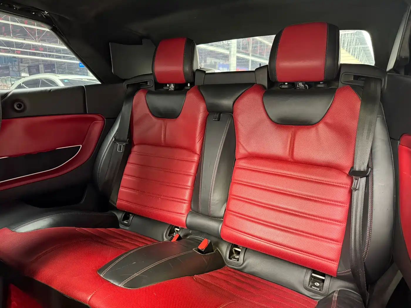 Land Rover Range Rover Evoque (Import) 2017 2.0T Convertible фото 11