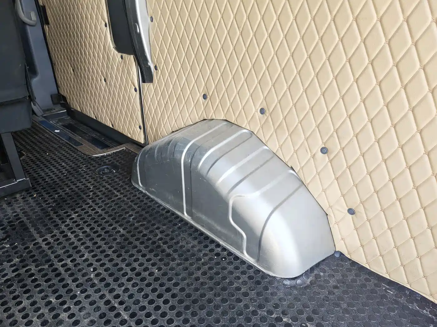 Photo 12 - SAIC Maxus Xintu V80