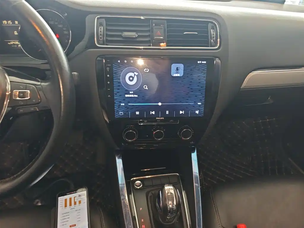 Volkswagen Sagitar 2017 230TSI Automatic Comfort фото 13