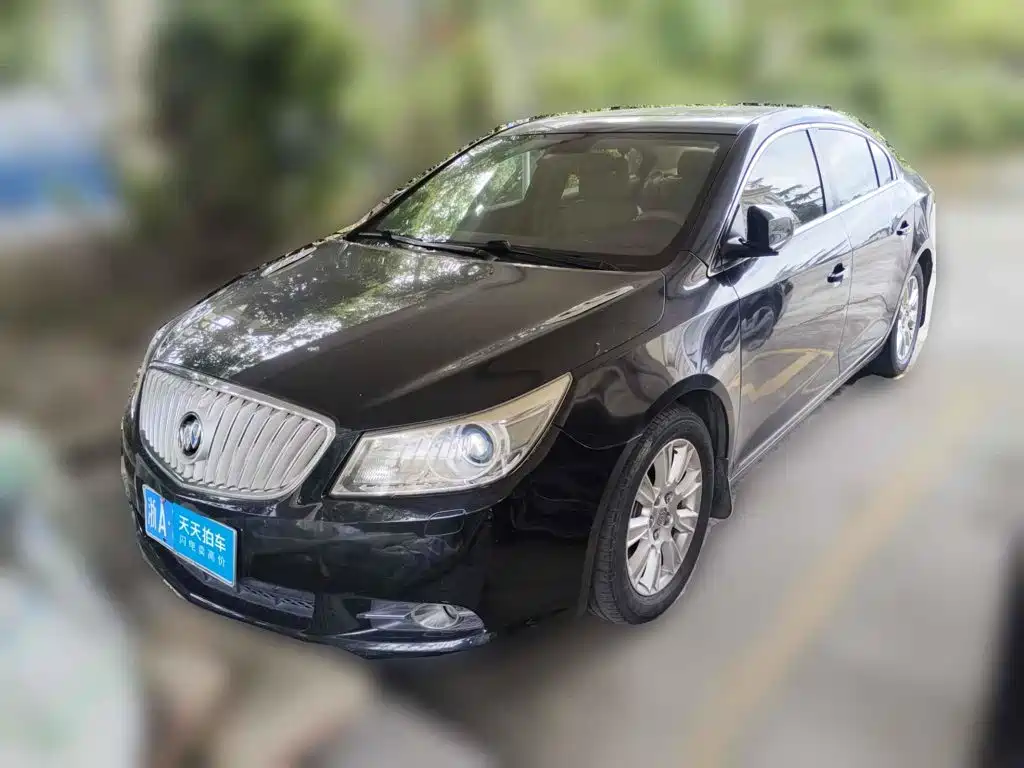 Photo 1 - Buick LaCrosse