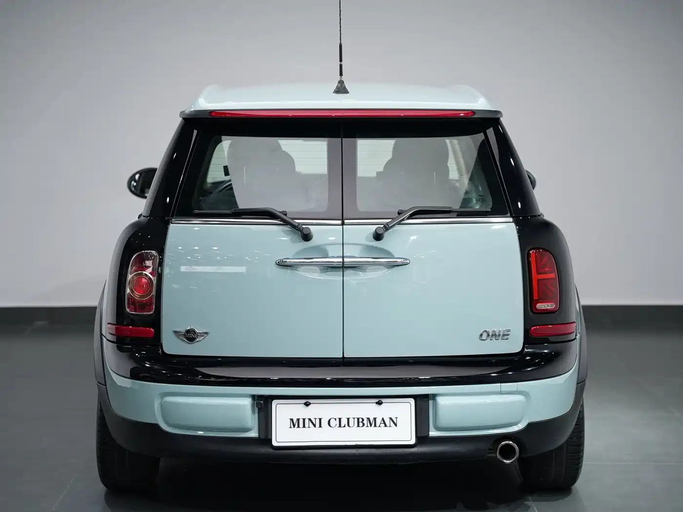 MINI CLUBMAN 2012 2011 1.6L ONE