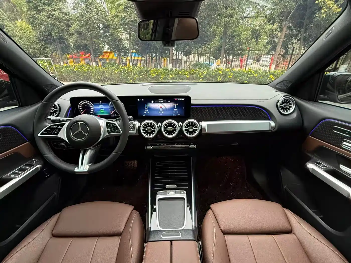 Mercedes-Benz GLB 2025 Model GLB 220 Fashion Style фото 21