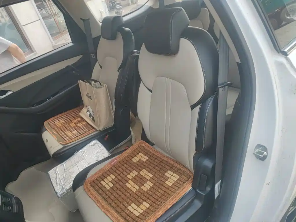 Photo 13 - Baojun 360