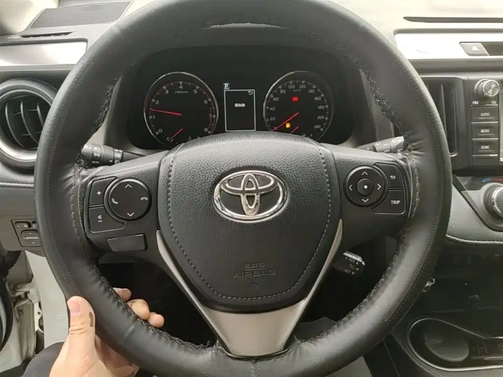 Toyota RAV4 Rongfang 2019 2.0L CVT 2WD Zhishang Edition China VI фото 11