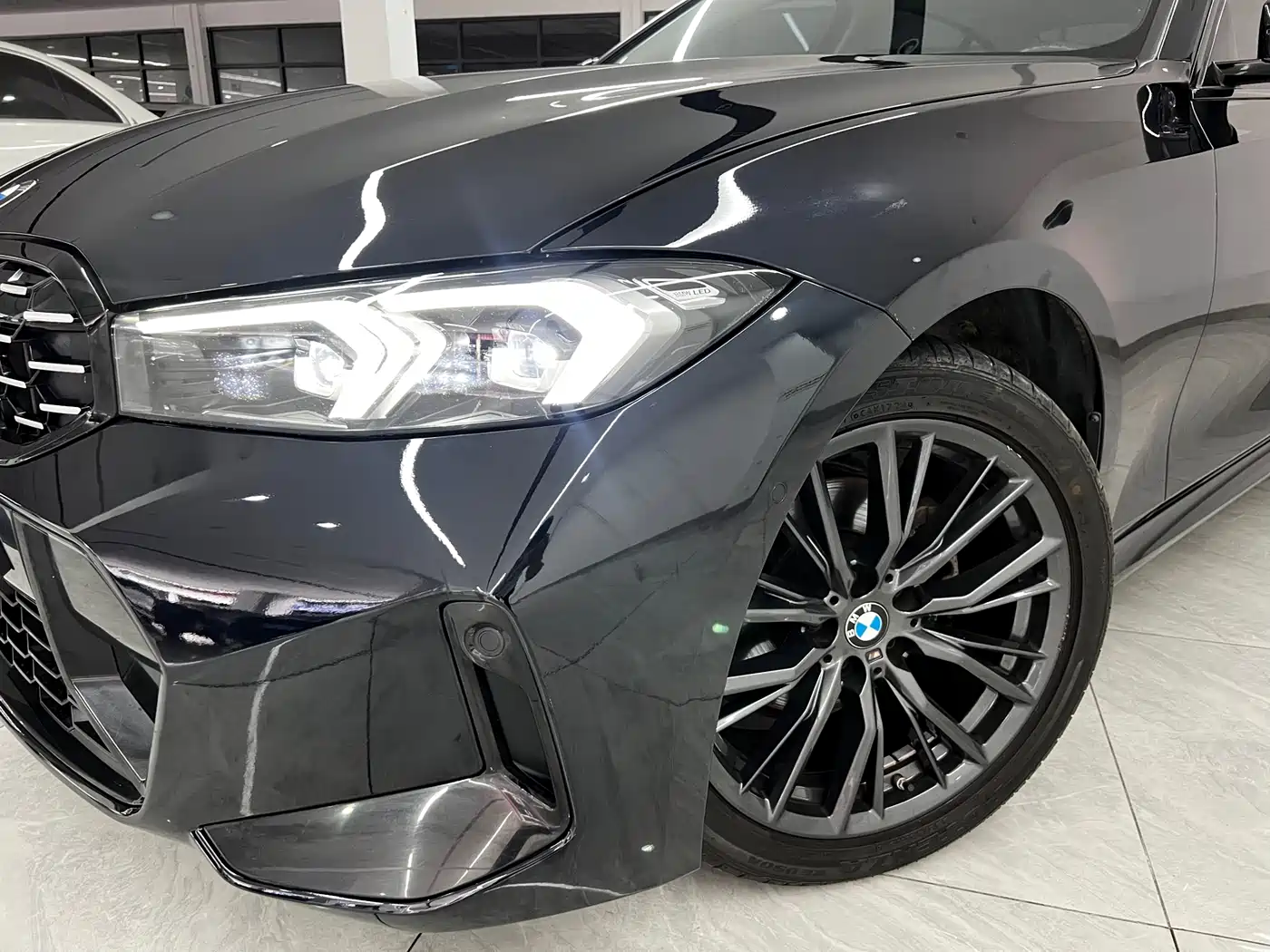 BMW 3 Series 2023 325Li M Sport Black Night Package фото 11