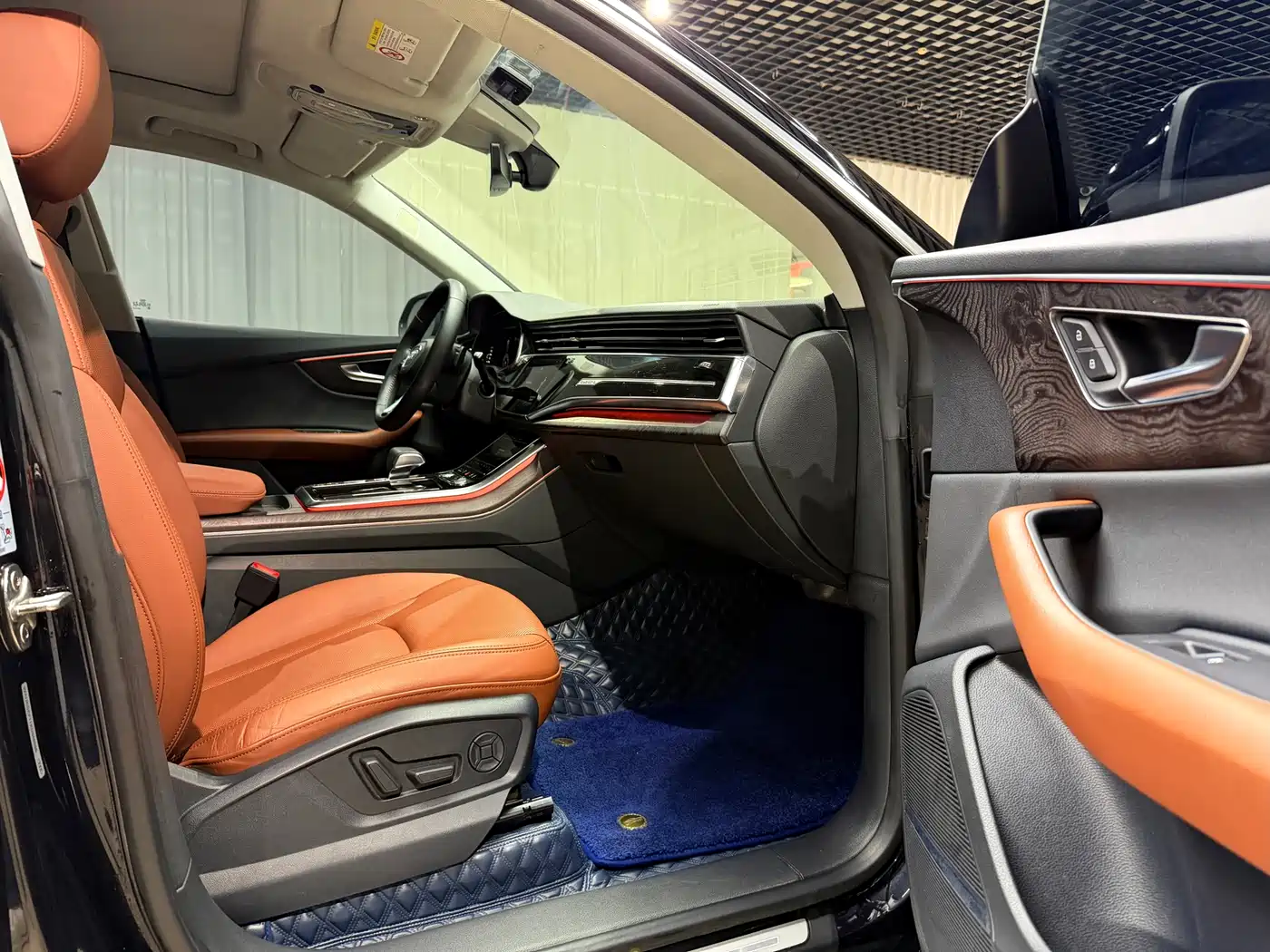 Audi Q8 2019 55 TFSI Luxury Dynamic фото 10